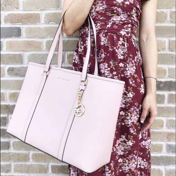 Gaby’sBags👜💕-NWT Michael Kors Large Tote - Picture 4 of 8